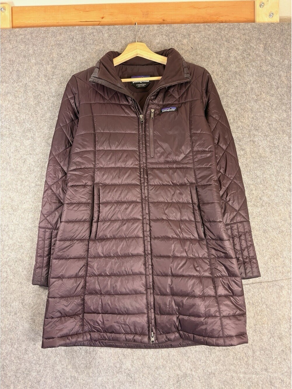 Patagonia Radalie Parka Jacket Womens Small Purple Puffer Coat Insulated Casual